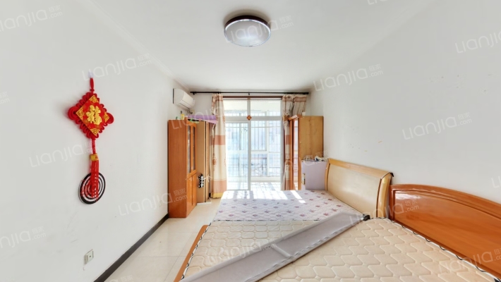 德远云璟西侧 板楼大社区 三阳户型 中间楼层-卧室C