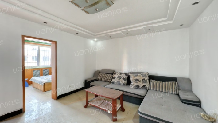 平安小区六号院 3室2厅 南 北-客厅