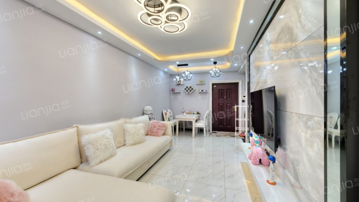 业主自住精装，带全屋家具家电，可直接拎包入住-客厅