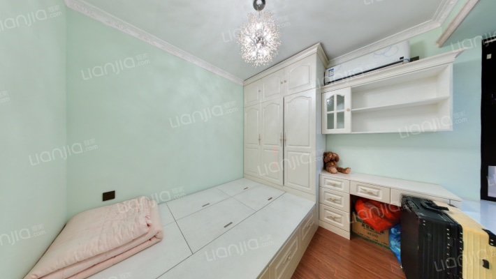 业主自住精装，带全屋家具家电，可直接拎包入住-卧室A