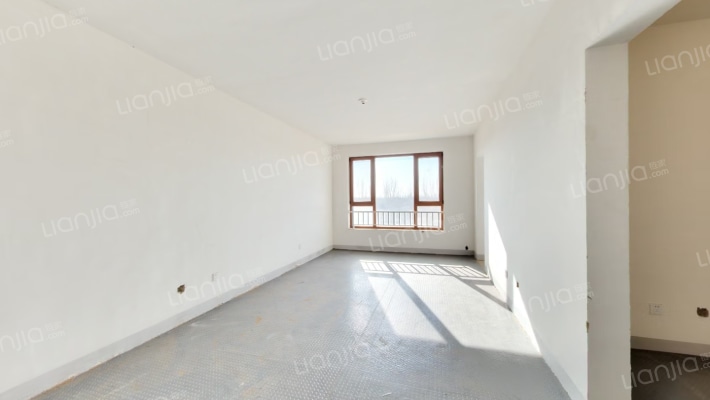 高铁新干线 3室1厅 南-客厅