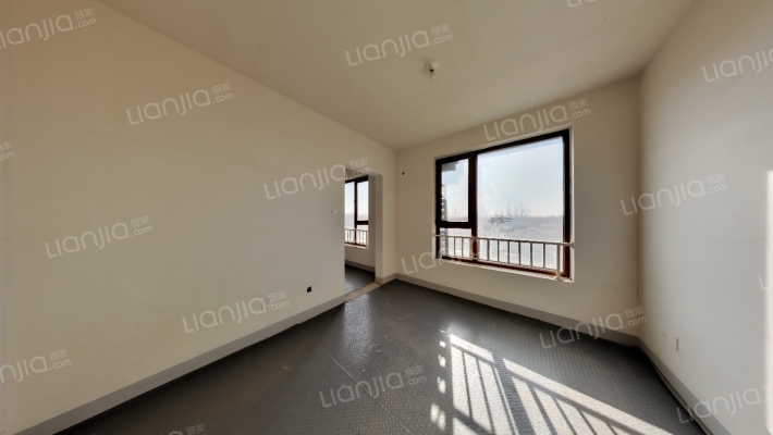 高铁新干线 3室1厅 南-卧室C