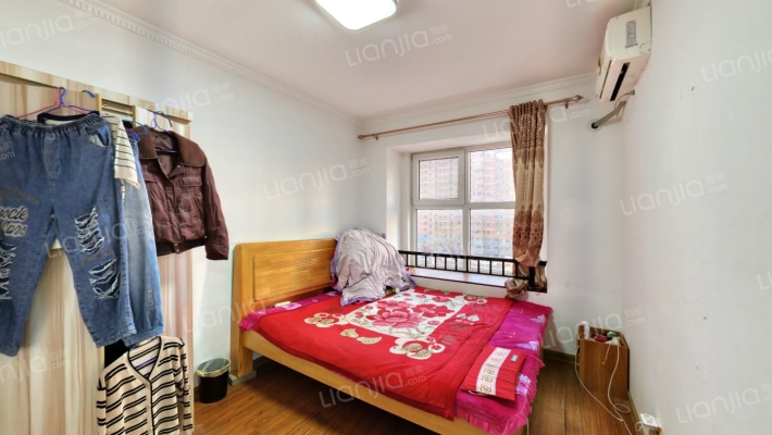 属于市区的位置，民水民电，精装修，拎包入住-卧室B