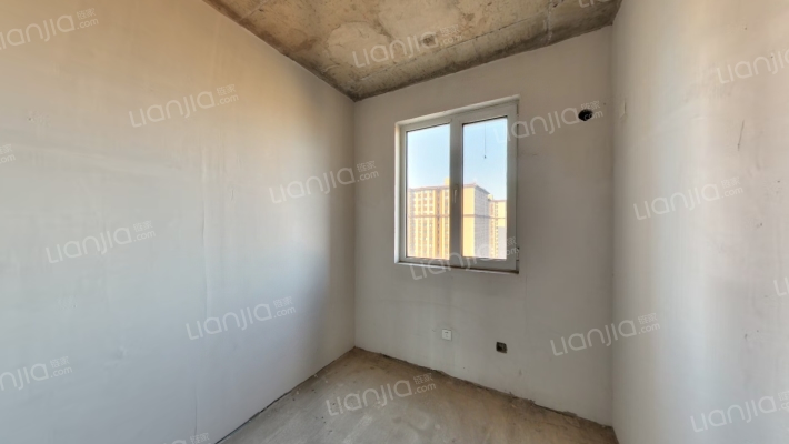 南北通透三居 毛坯 满两年 随时看房-卧室A