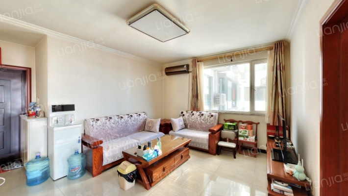 华阳中路天保郦景正规南向带装修两居出售-客厅