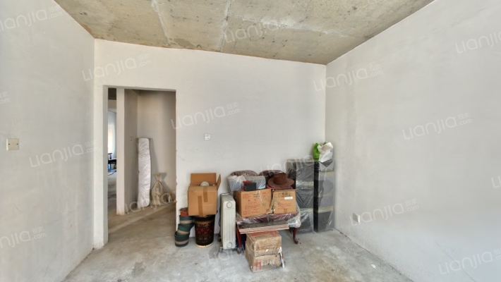 一层下跃带花园下沉式院子地下室-卧室B