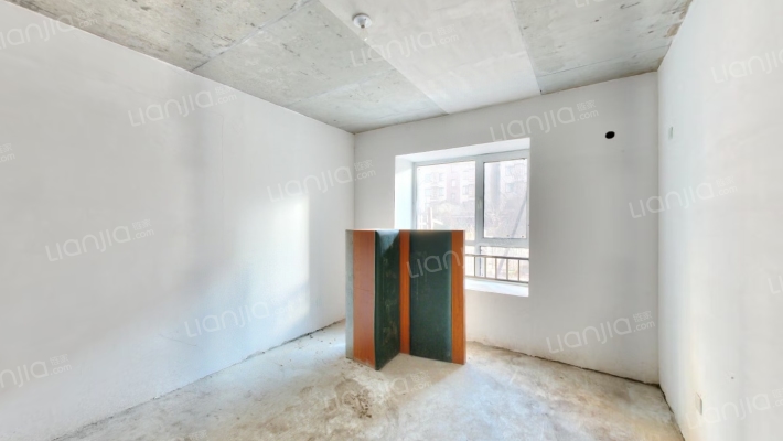 一层下跃带花园下沉式院子地下室-卧室B