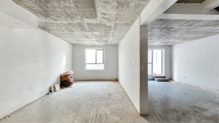 一层下跃带花园下沉式院子地下室-地下室B