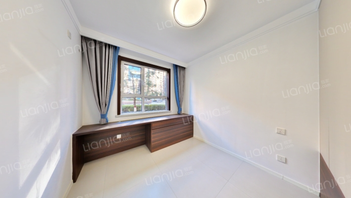 牛津花园 小区中间 位置三居  带小院 无遮挡-卧室B