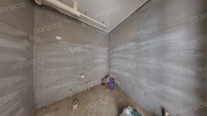 金竹花园165平米三居室 户型方正 双卫-卫生间B