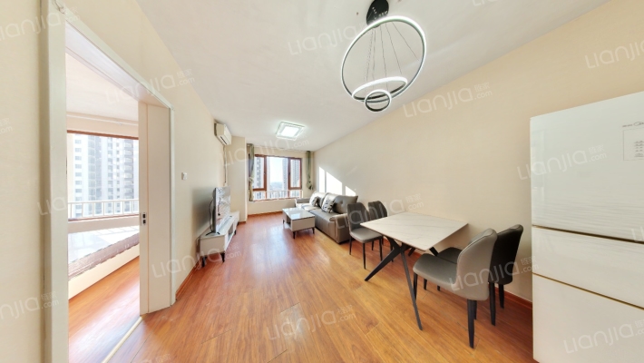 诚意出售 中间好楼层 采光视野好 价格可小议-客厅