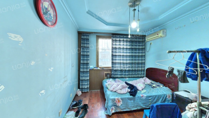 燕赵花园南北通透大四居，业主诚心出售-卧室B