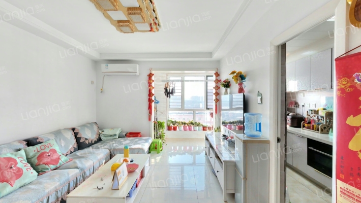 20万精装修 双塔华阳路集中供暖 新小区-客厅