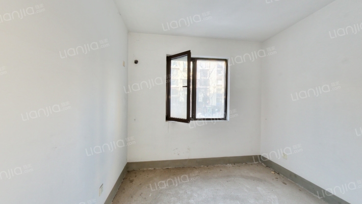 南北通透 双露台 满五 看房方便 不临街-卧室B