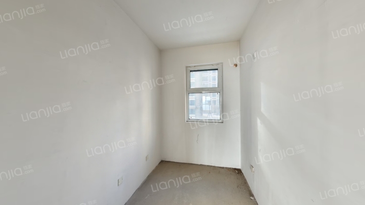 户型方正，毛坯，全天采光，交通便利-书房