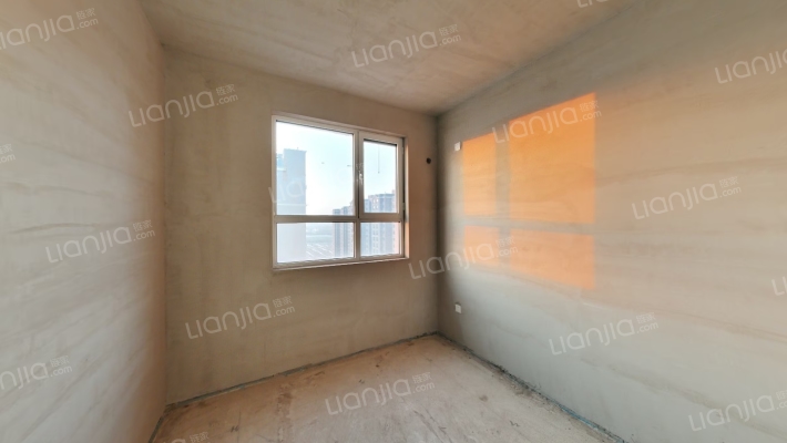 主卧转角窗2居 高楼层 有本 南面一栋楼-卧室A