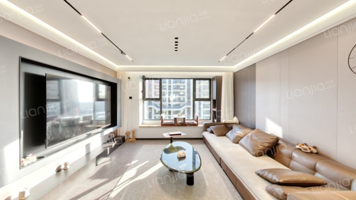 华远二期133㎡，精装，业主诚心出售，价格可谈-客厅