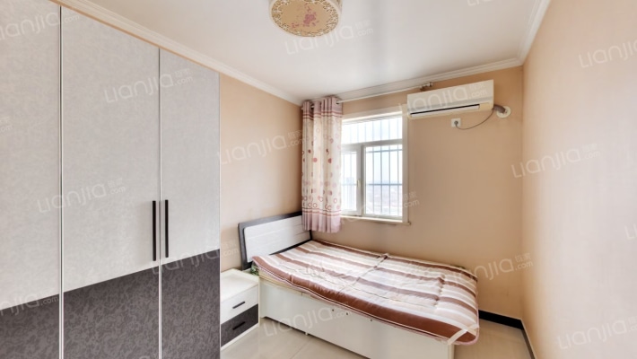 两居 高楼层 采光好 视野好 环境好-卧室B