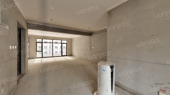 凤麟府169＋30平好楼层价格可谈-餐厅