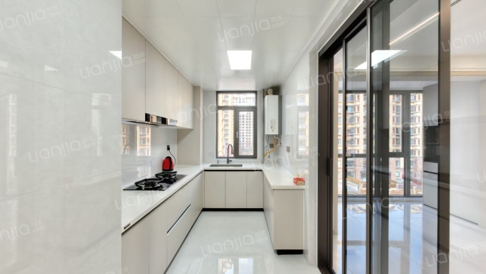 一梯两户电梯洋房南北通透三居室，品牌装修，品牌家电-厨房