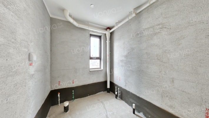 园林洋房社区 南北通透三居双卫 毛坯 看房方便-卫生间B