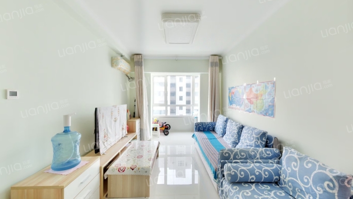 钻石东边两居室，中间好楼层，采光好-客厅