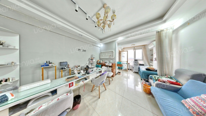 房子户型方正    位置交通便利-卧室