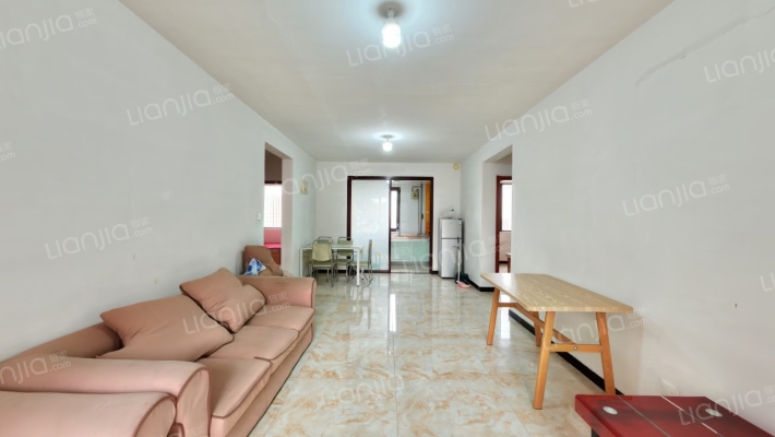 满二，南北通透，中高楼层，采光充足-客厅