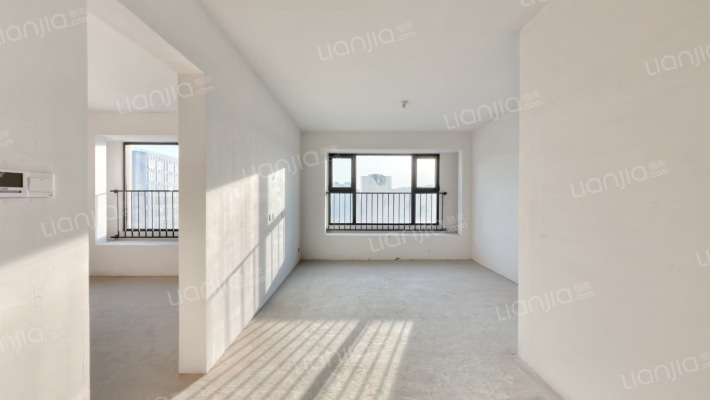 华远海蓝城 3室2厅 南 北-客厅