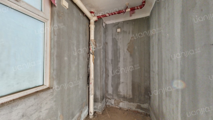 华阳路全阳两居80平45万满五唯一税费低-卫生间