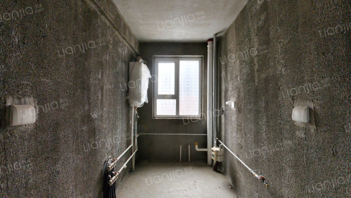 联合七号院东院   南北通透大三居  毛坯满二-厨房