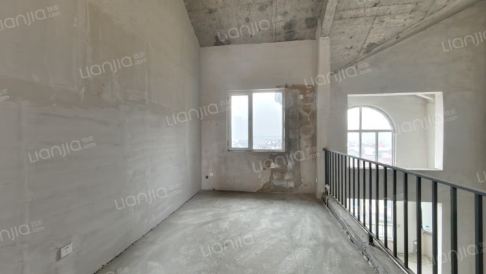 香邑溪谷洋房上跃 高挑空 一梯两户-客厅B