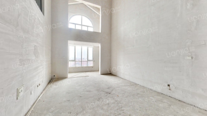 香邑溪谷洋房上跃 高挑空 一梯两户-客厅A