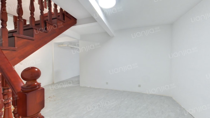 香邑溪谷洋房 下跃，边户，大院子，带装修-客厅A