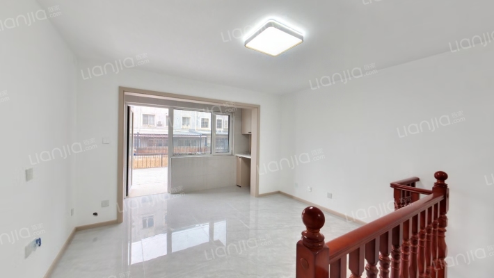 香邑溪谷洋房 下跃，边户，大院子，带装修-客厅B