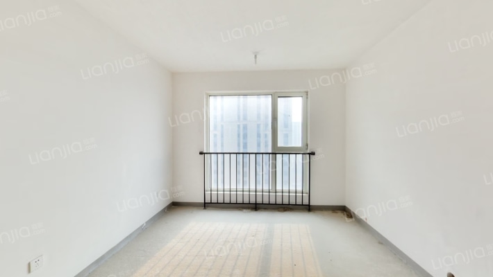 全明户型 南北通透 俯瞰整个小区 诚意出售-客厅