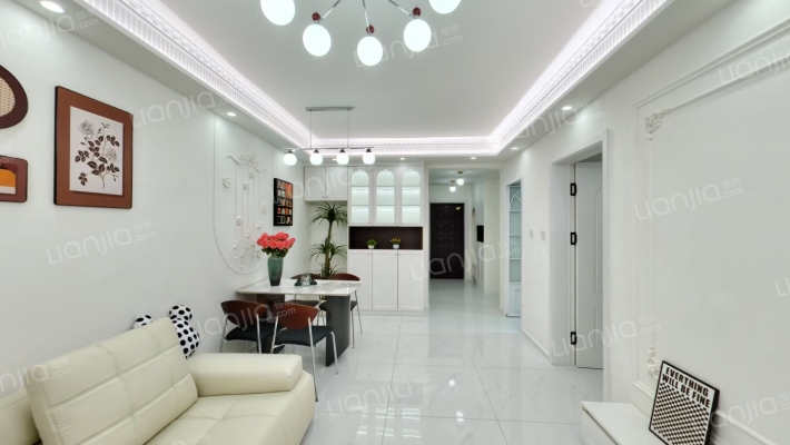 精装修 中楼层 满二 拎包入住 未住 看房方便-客厅