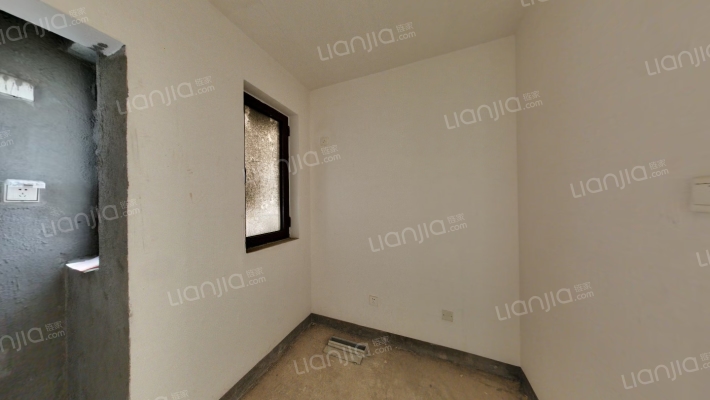 鸿坤理想湾北区 3室1厅 南-卧室B