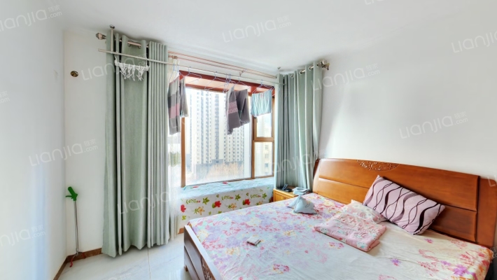 高铁新干线，好位置双卫大户型，老板推荐户型-卧室A