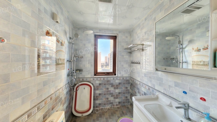 高铁新干线，好位置双卫大户型，老板推荐户型-卫生间B