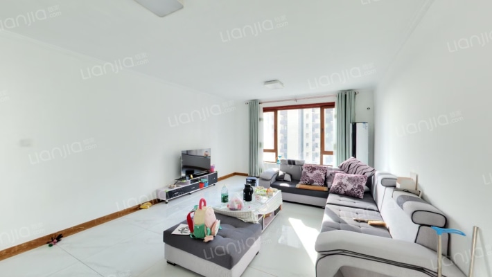 高铁新干线，好位置双卫大户型，老板推荐户型-客厅