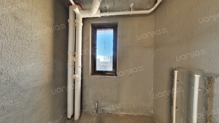 鸿坤理想湾南区 2室1厅 南-卫生间