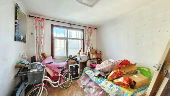 联合小区七号院，小区环境好，车位充足，停车方便-卧室A