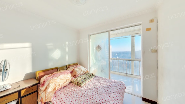 总价低，带电梯，旁边就是饭店，在万达西侧，-卧室A