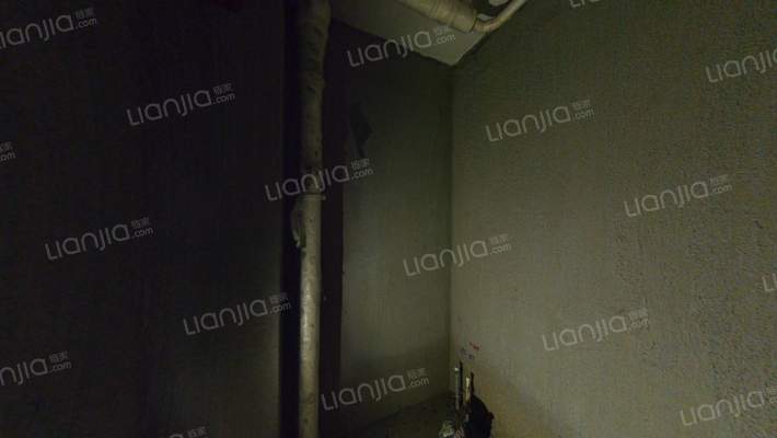 天伦湾一期   毛坯三居   诚意出售。-卫生间