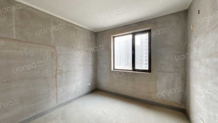 天伦湾一期   毛坯三居   诚意出售。-卧室A