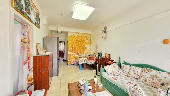 交通便利，精装修，税费低，配套齐全-客厅