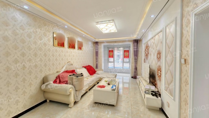 香邑溪谷精装，南北通透的两居，本满二年。-客厅