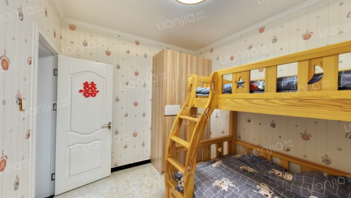 香邑溪谷精装，南北通透的两居，本满二年。-卧室B