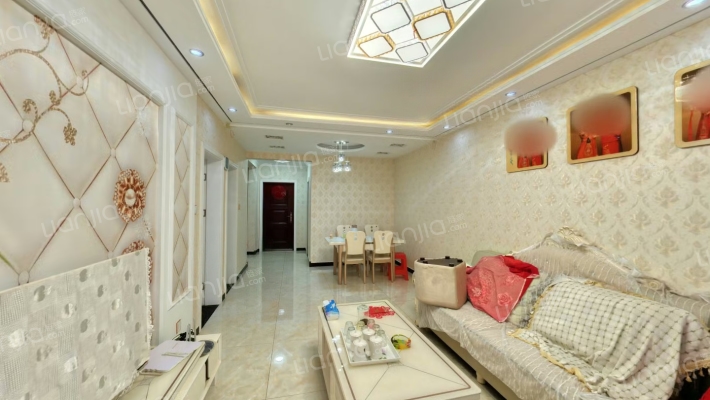 香邑溪谷精装，南北通透的两居，本满二年。-客厅